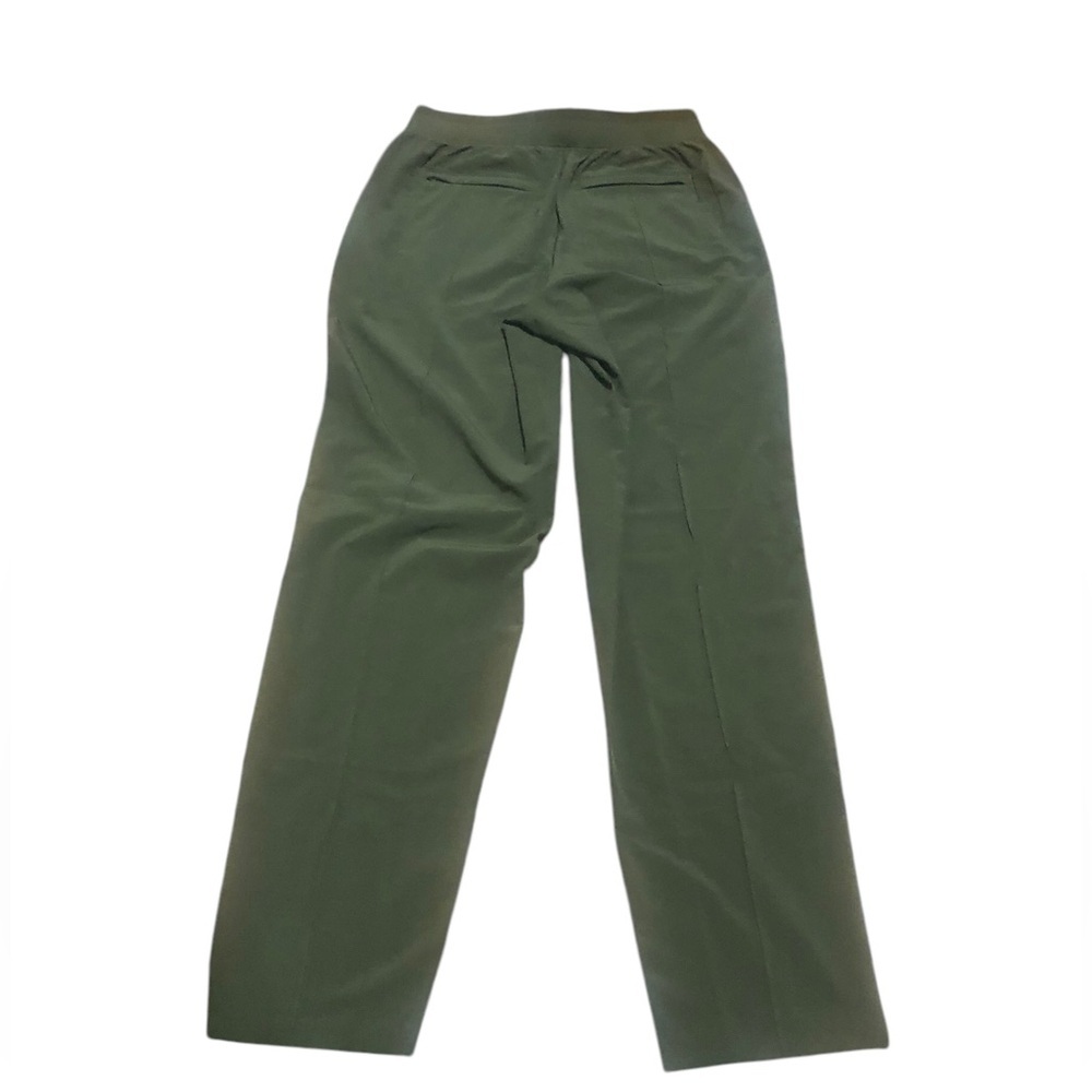 Athleta Women's Green Pants waist 13.5 inch fits like a Medium.